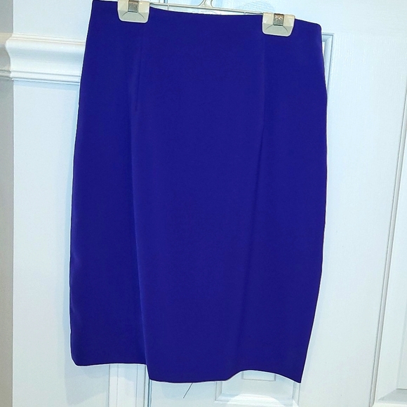 Pageant event outfit. Purple - 100% Polyester.  Size 2-4, - Picture 6 of 10